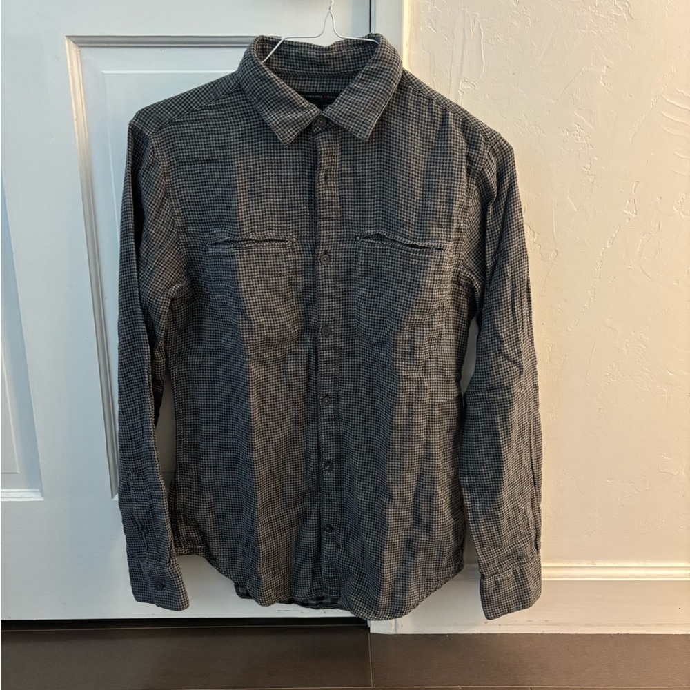 John Varvatos Black and Grey Casual Button Down Long Sleeve Shirt (100% cotton)